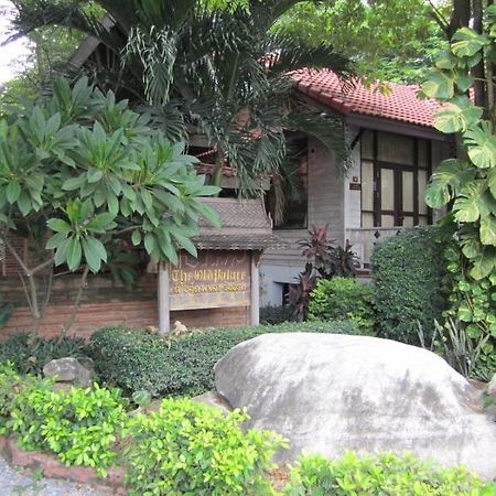 The Old Palace Resort Klong Sa Bua Ayutthaya Eksteriør billede