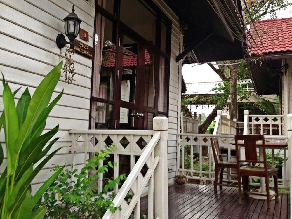The Old Palace Resort Klong Sa Bua Ayutthaya Eksteriør billede