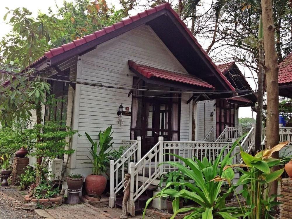 The Old Palace Resort Klong Sa Bua Ayutthaya Eksteriør billede