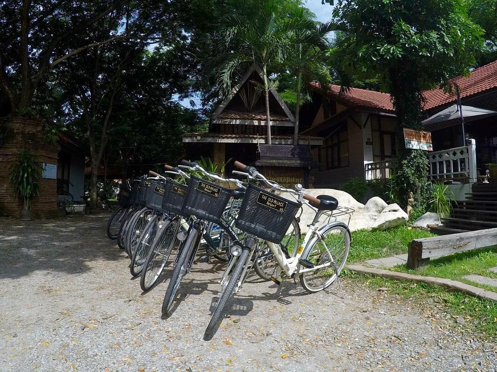 The Old Palace Resort Klong Sa Bua Ayutthaya Eksteriør billede